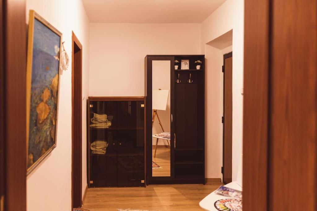 Art Studio Myslym Shyri تيرانا المظهر الخارجي الصورة