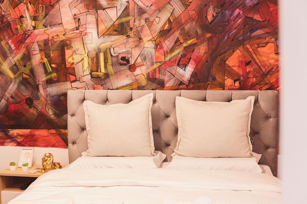 Art Studio Myslym Shyri تيرانا المظهر الخارجي الصورة